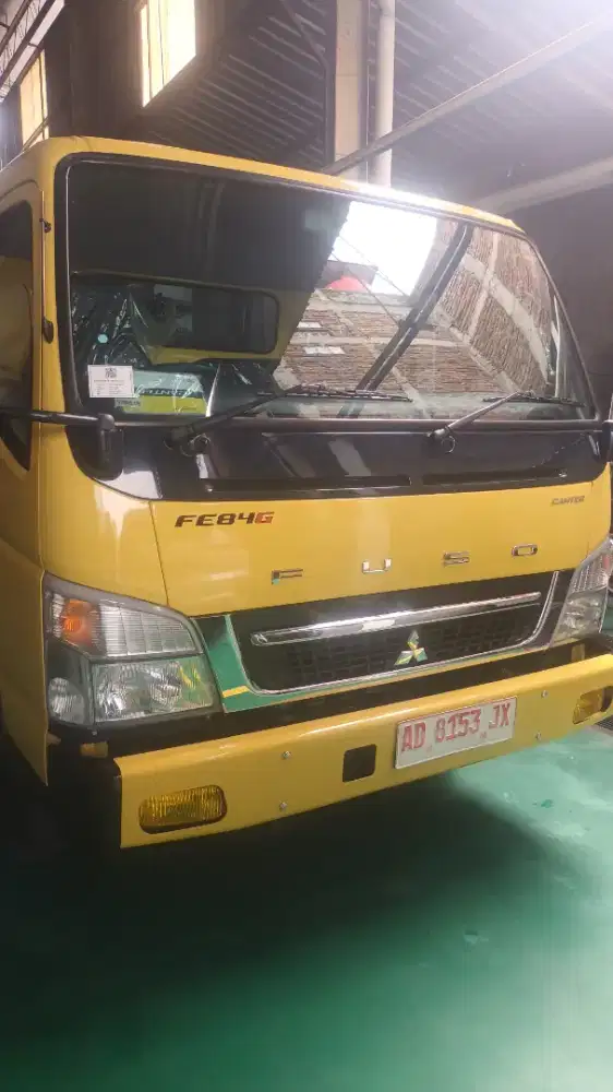 MITSUBISHI TRUCK CANTEE