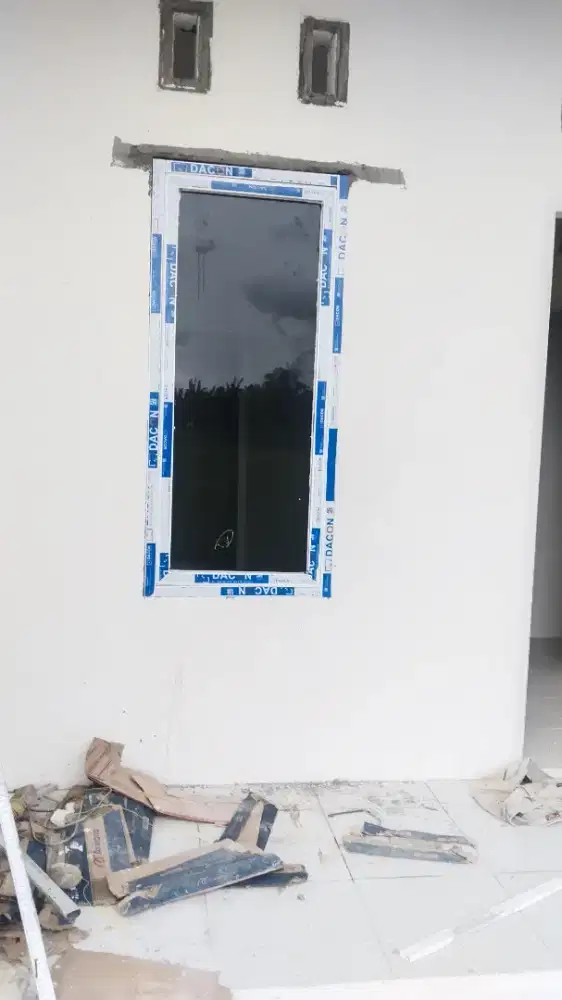 Jendela kesmen almunium