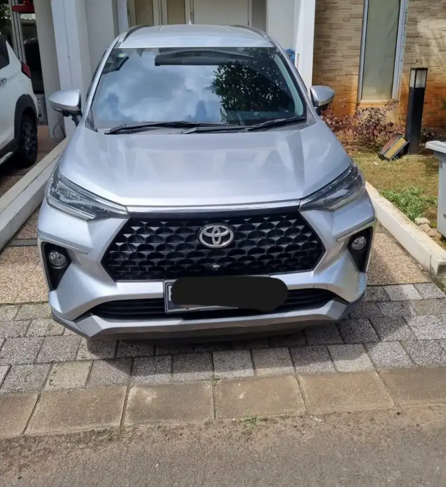 Toyota Veloz Type Q CVT 2022, Silver