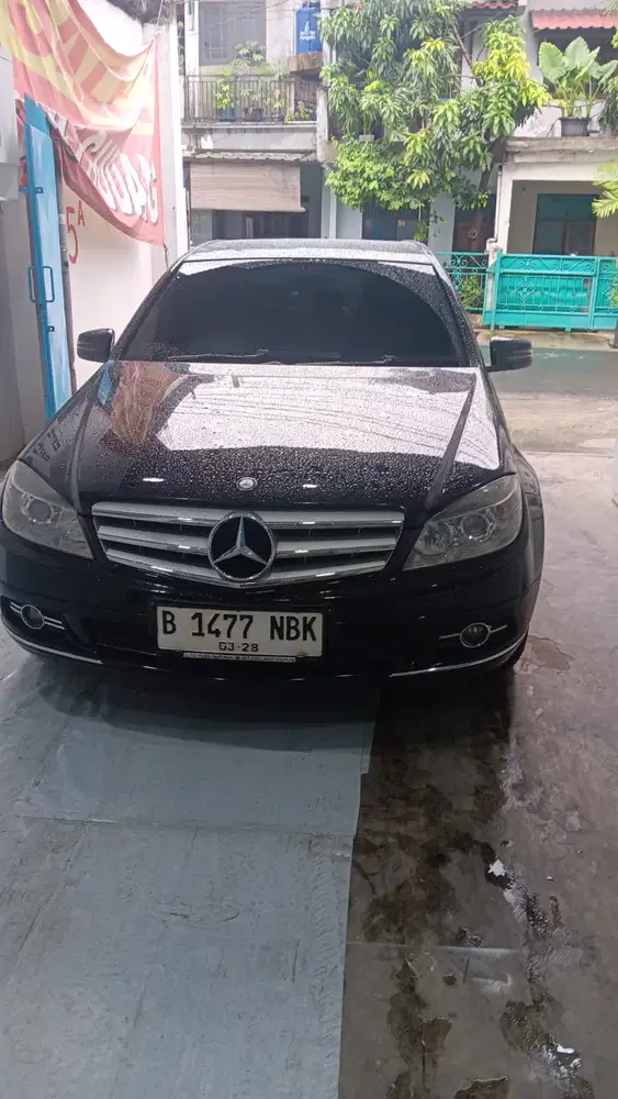 Mercedes-Benz C200 2011 Bensin