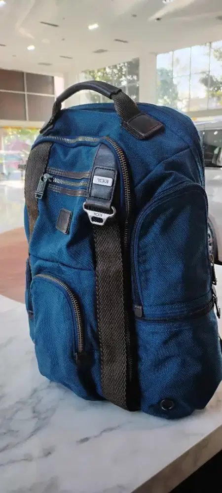 TUMI ALPHA BRAVO Kingsville Genuine Leather Navy Blue