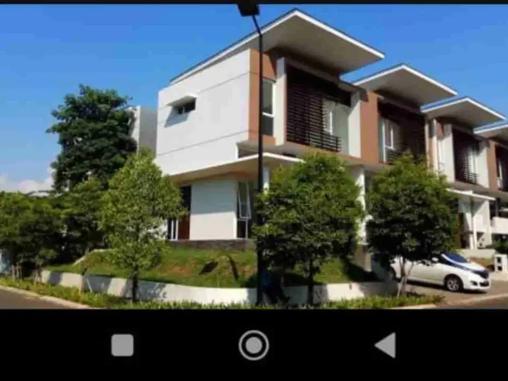 Dijual Rumah hoek 2.5 lantai  di Citra Garden 7, Kalideres, Jakarta Barat.