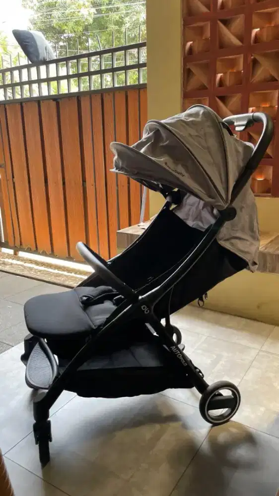 Sugar Baby Stroller ( Like New )