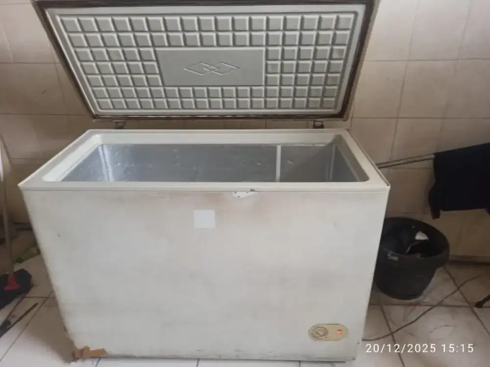 Jual beli barang bekas