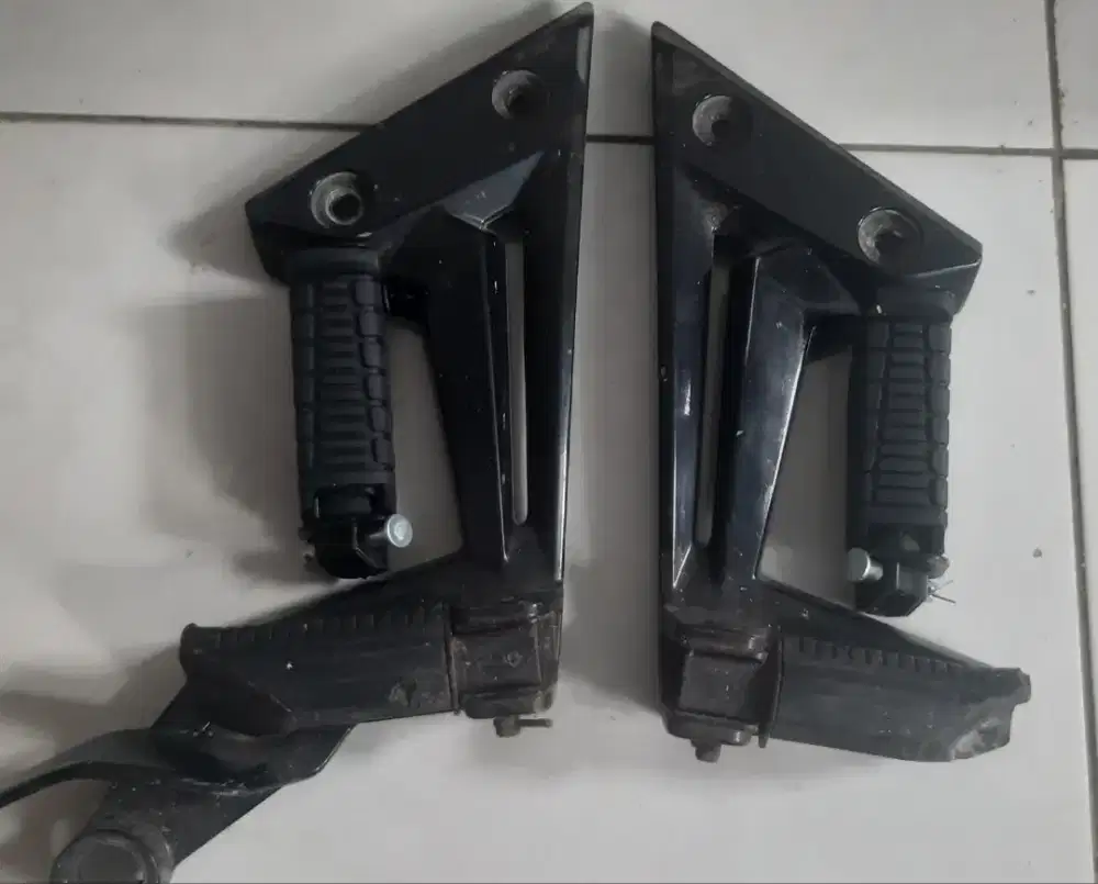 Dudukan step MX new ori