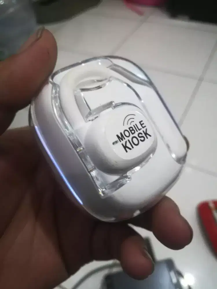 M KIOS headset bluetooth 30 jam