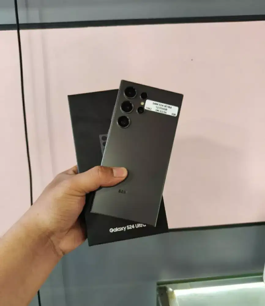Ready Samsung S24 ultra 12/256gb sein , garansi on maret 2026