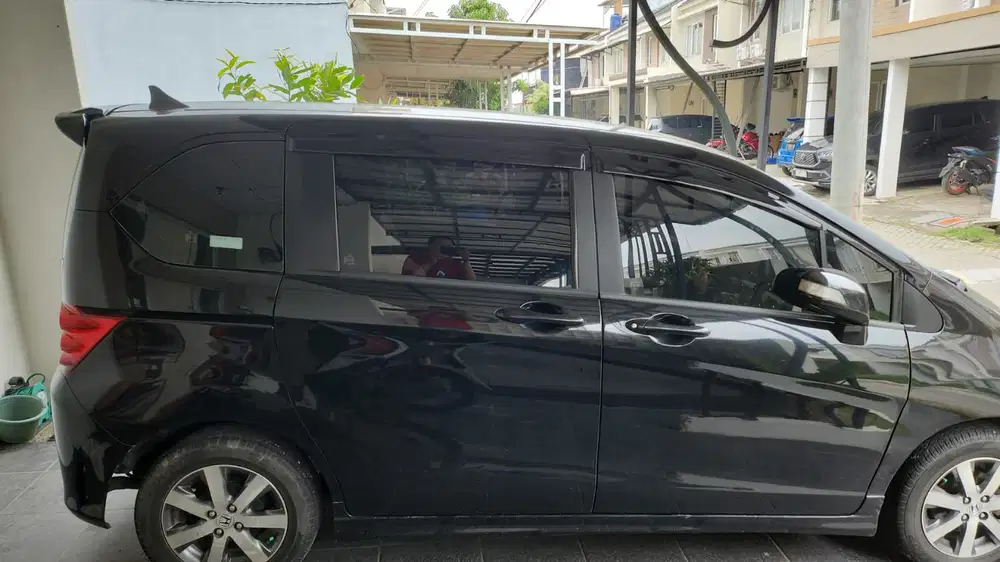 Honda Freed 2011 Bensin