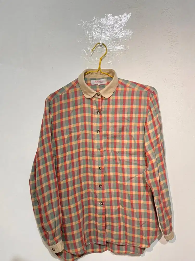 Kemeja Wanita Kotak-Kotak Lengan Panjang