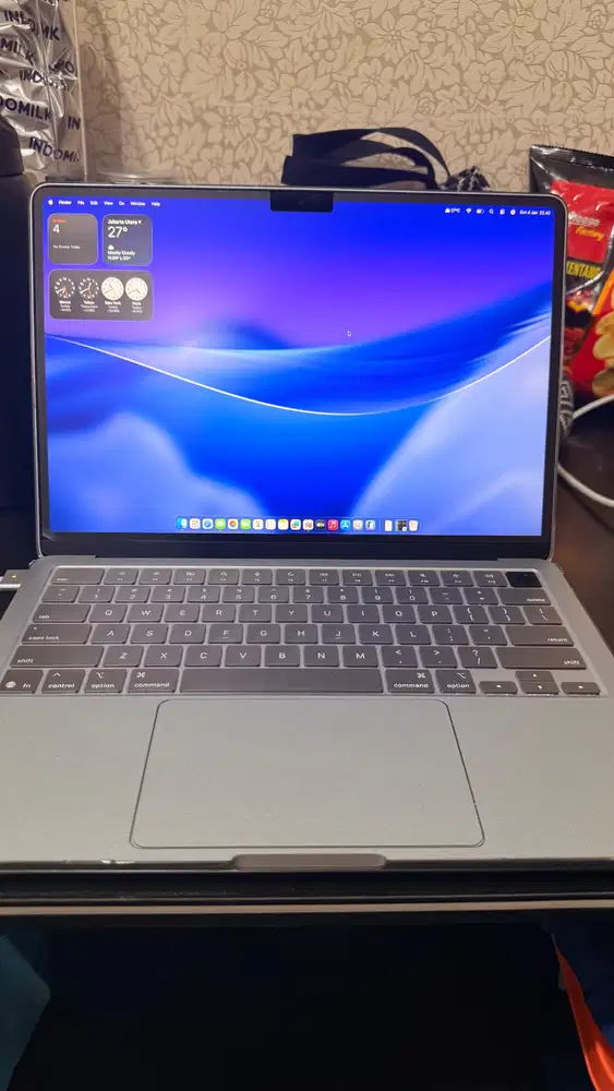Macbook Air 13 inch 2025 Sky Blue