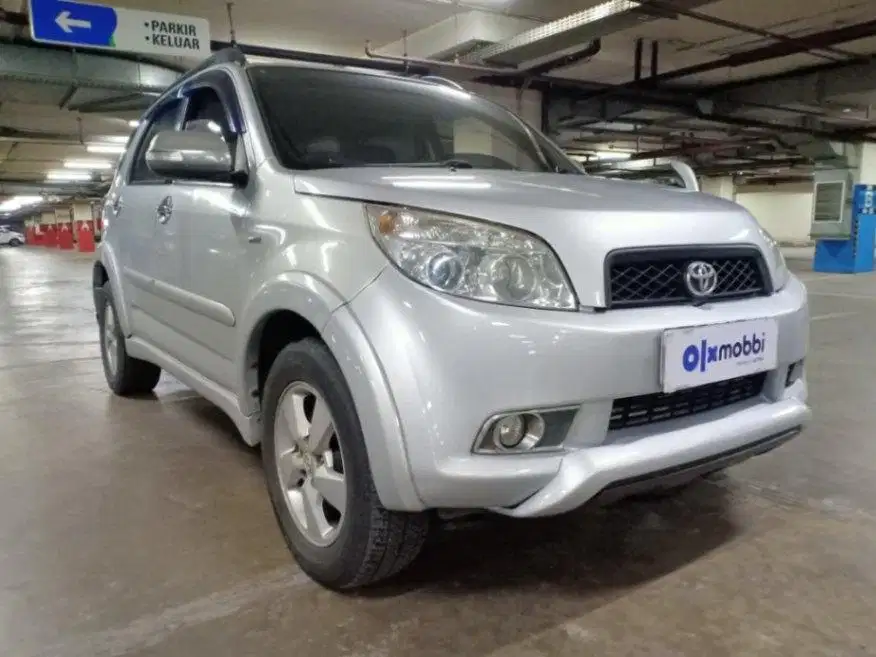 MOBIL PILIHAN - Toyota Rush 1.5 S Bensin-MT 2010 KMN B