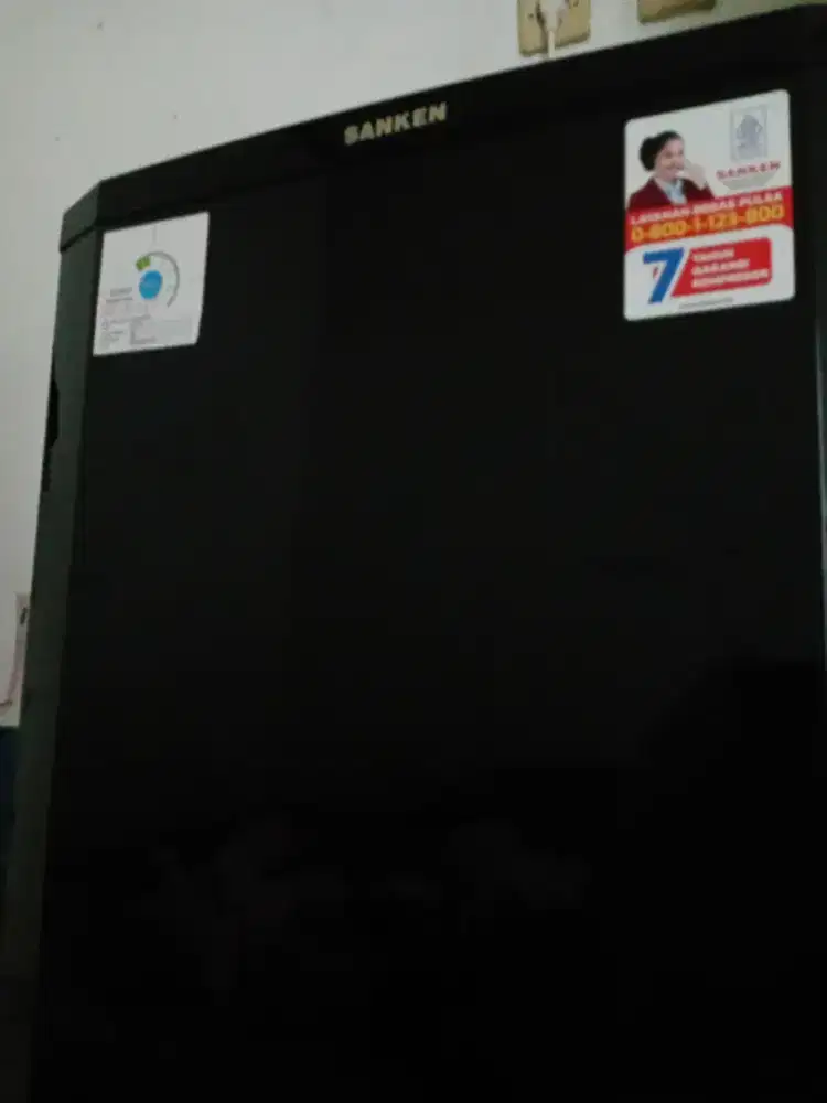KULKAS SANKEN 1 PINTU