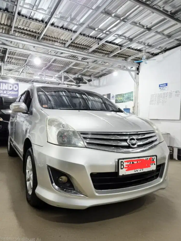 Grand Livina Ultimated a/t 2013 dp 4 jt
