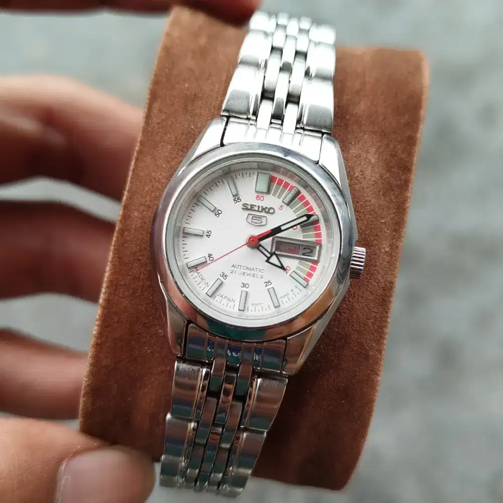 Jam Tangan Wanita Seiko 5 SYMA41K1 Automatic