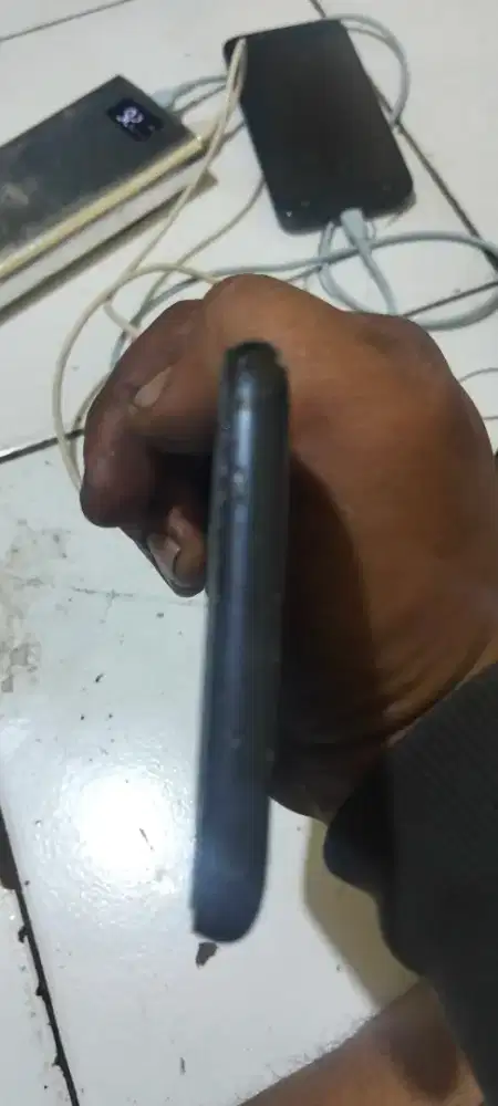 Di jual hp Samsung j7 pro minus lcd bekas gantian bos