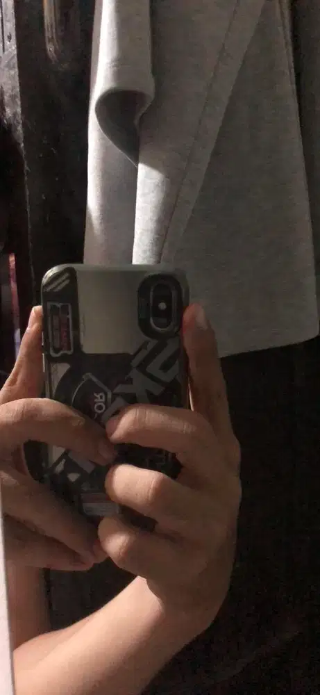 Dijual atau di cari bt Iphone X 64 wifi