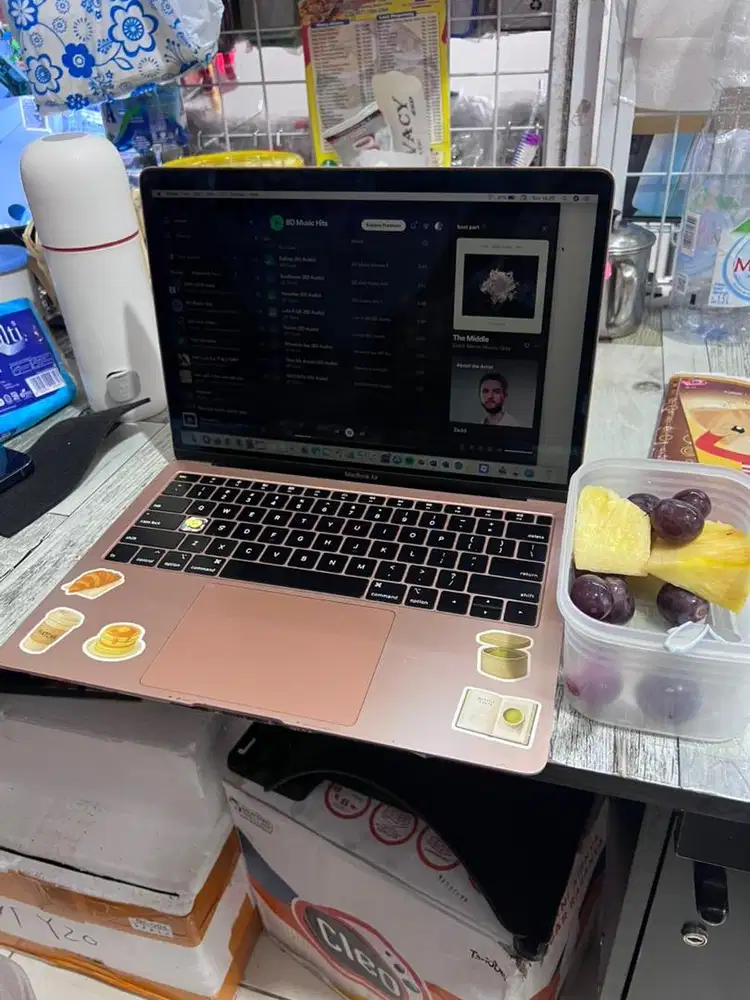 Mackbook air 13inch 2019 inter core i5 kondisi bagus original