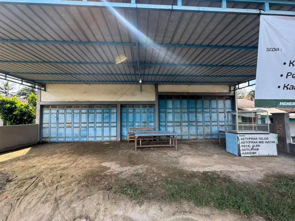 Bangunan Gudang di Punggur