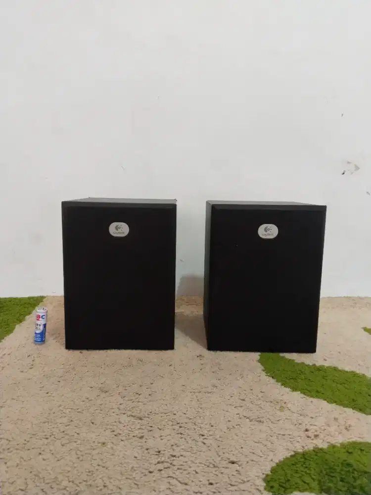 Speaker pasif Logitech built up Swiss 4.5 inch
