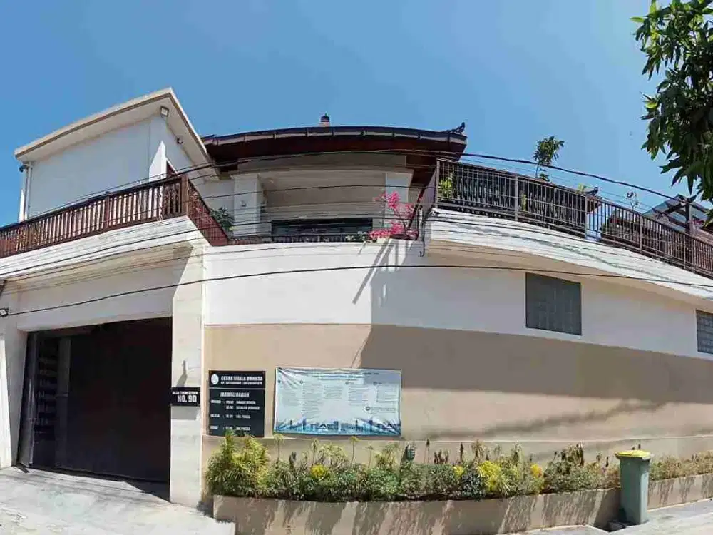 Rumah Mewah 2 Lantai Full Furnished Sentral Renon Denpasar