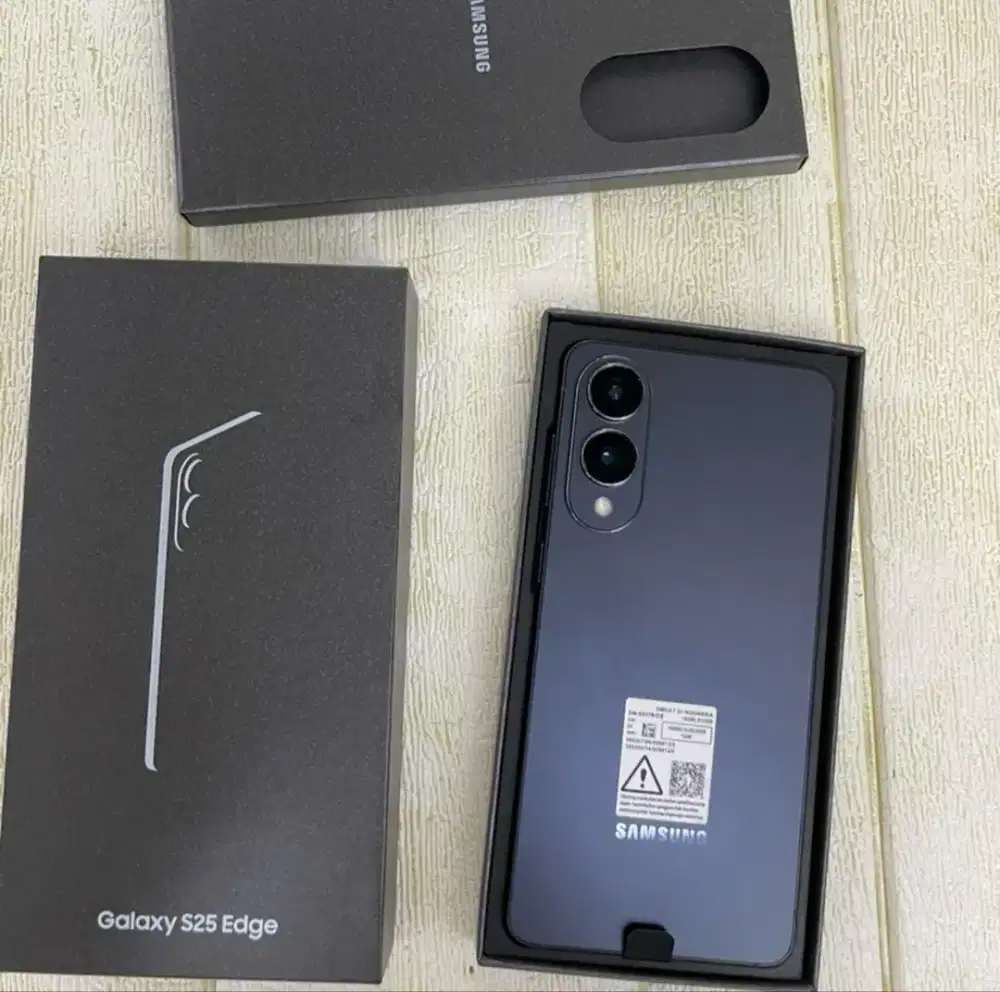 Samsung S25 edge 512GB black like new super 3 minggu pake