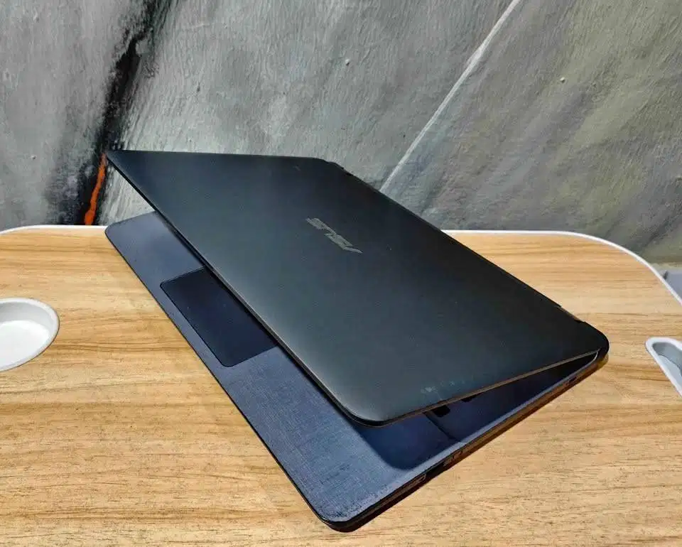 ASUS VivoBook X407UAR Core i3 Gen 7