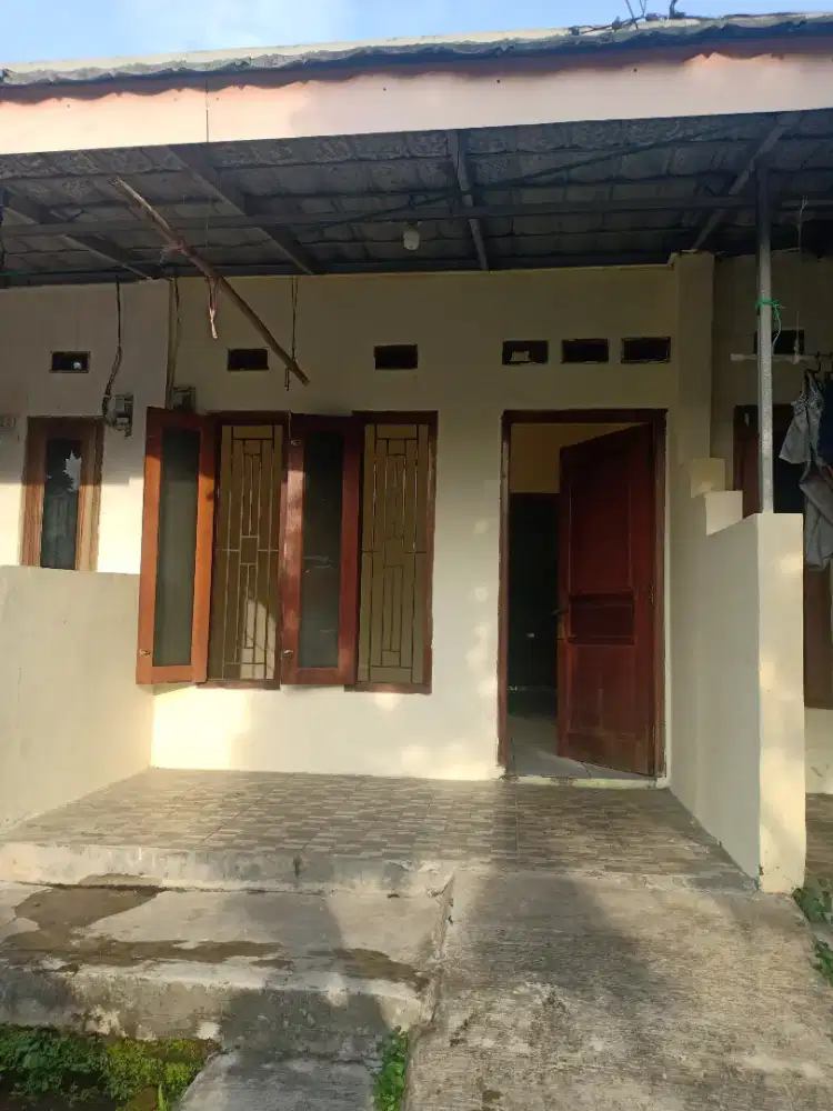 DISEWAKAN Kontrakan murah & Luas didepok Rp 1.200.000,- Dkt stasiun UI