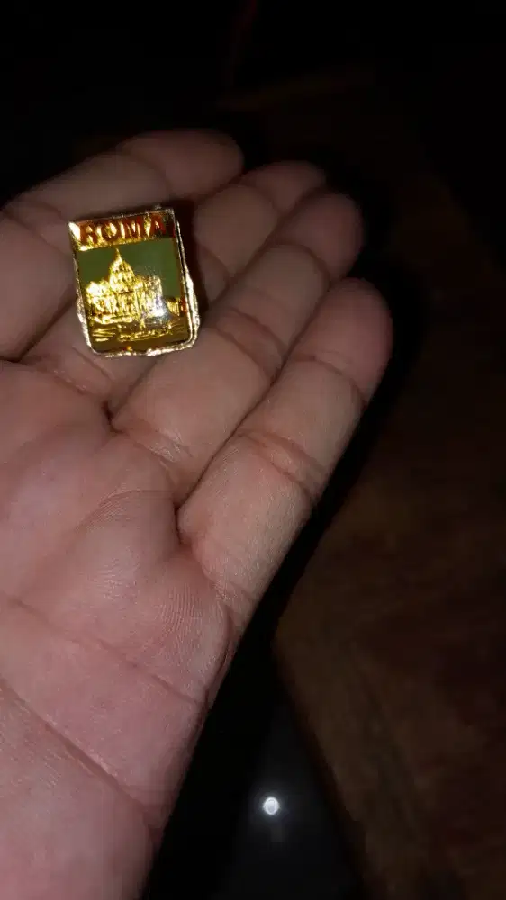 Pin ROMA ASLI DARI ITALIA