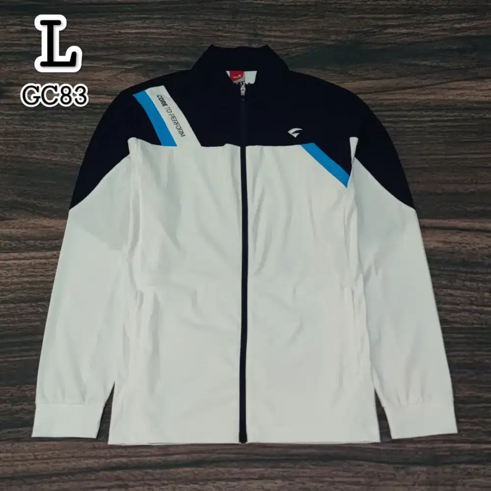 Tracktop Vitro Istimewa