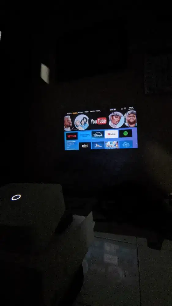 Proyektor Smart Android