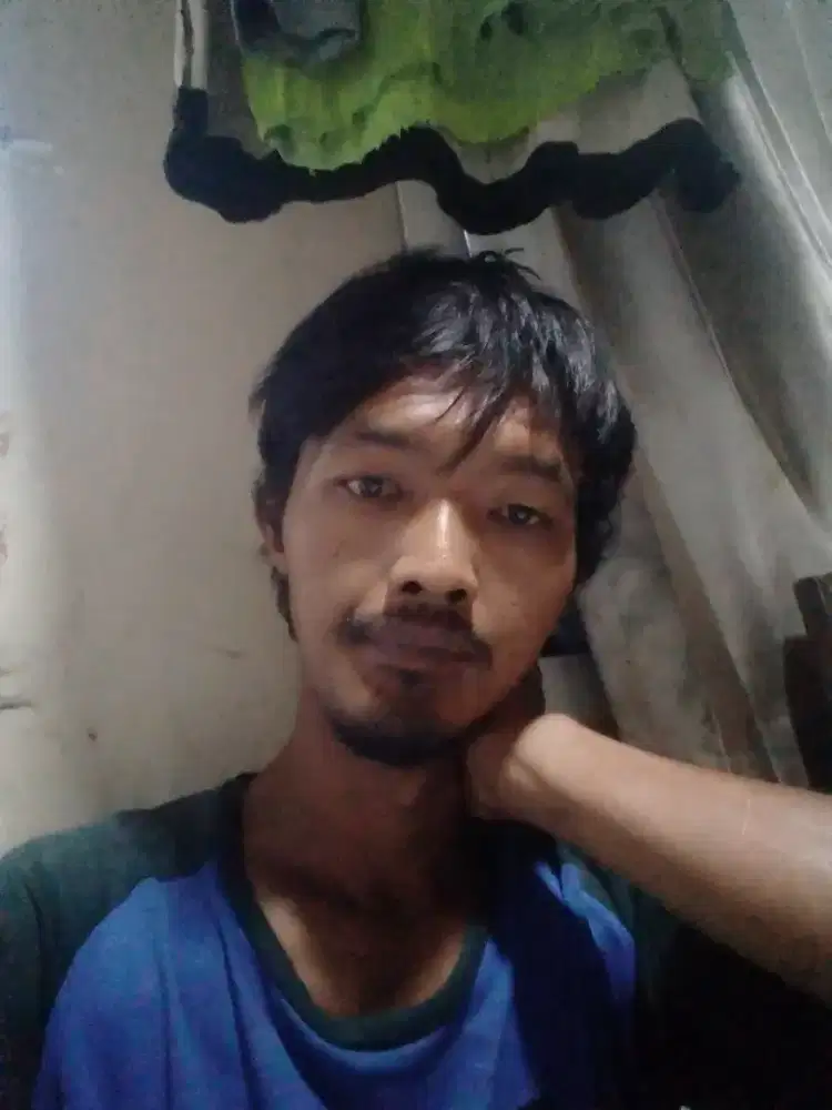 Cari kerjaan cuma punya fto kopy kka sama fto kopy ktp