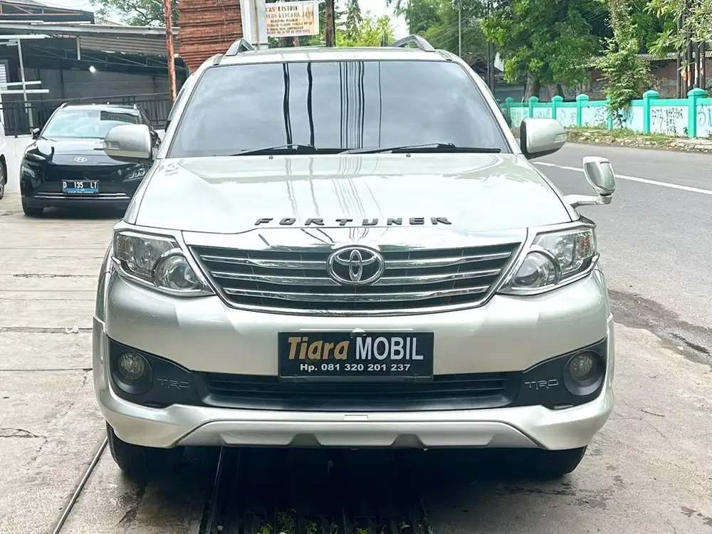 Toyota Fortuner 2.5 G TRD Solar Automatic Th 2012