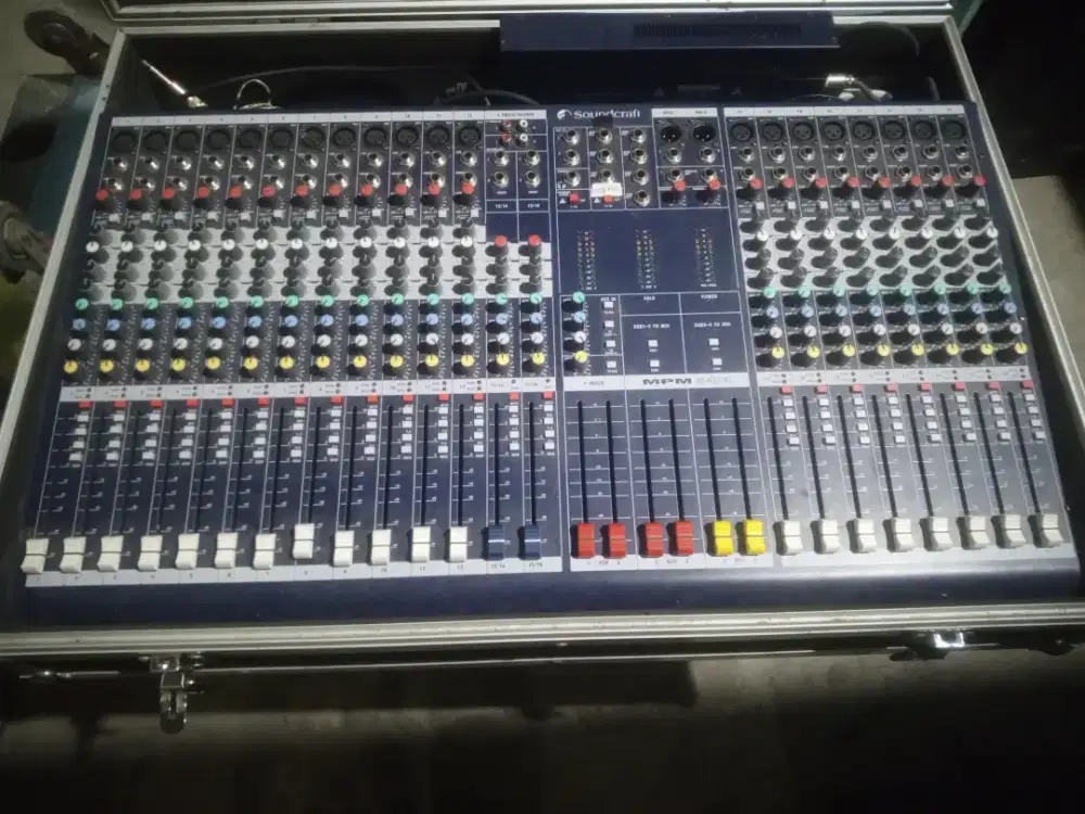 MIXER SOUND CRAFT MPM-24/4  & MIC WIRELESS BMA SR-1100