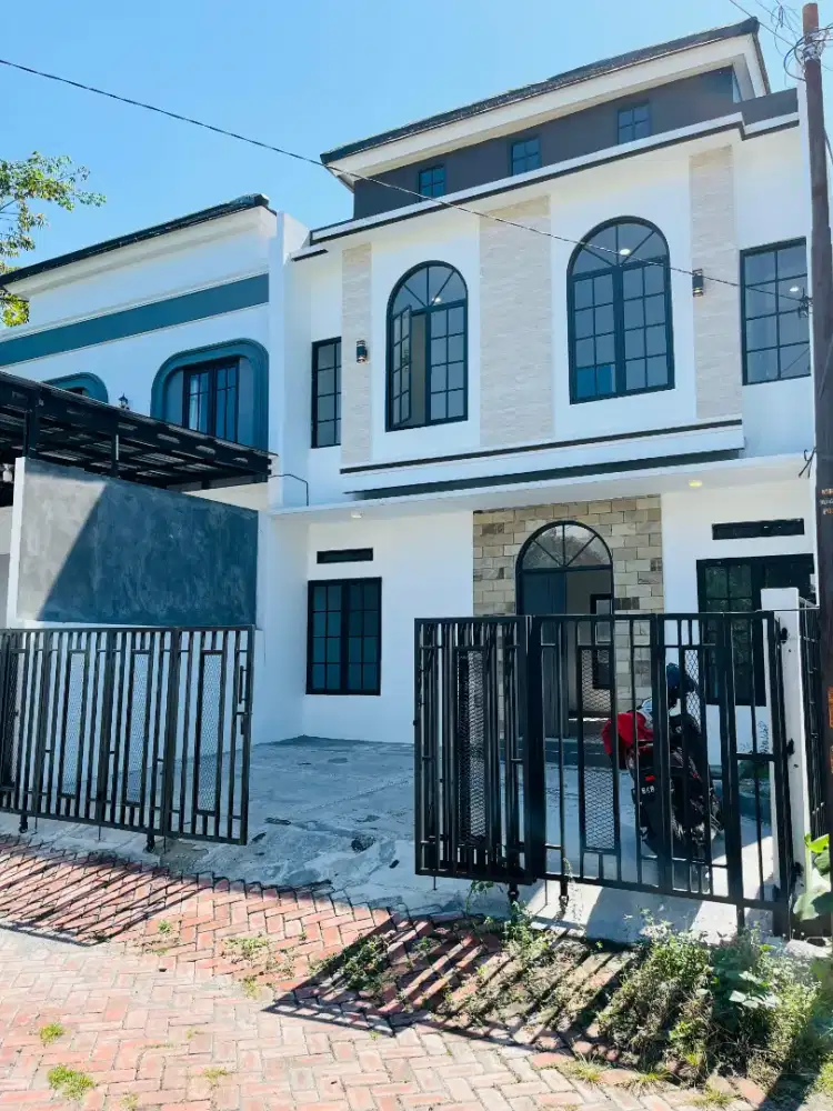 Murah dijual rumah 2 lantai siap huni semarang timur graha mukti