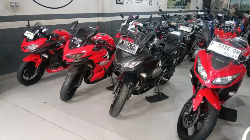 Di jual murah Kawasaki ninja 250R