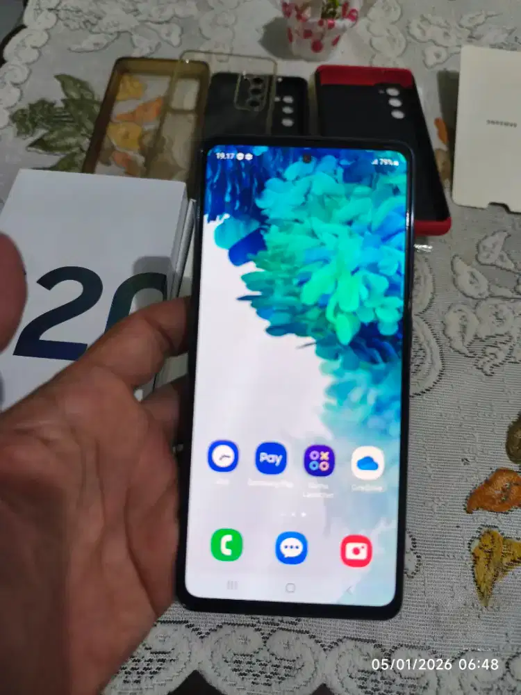 Dijual Samsung Galaxy S20 FE