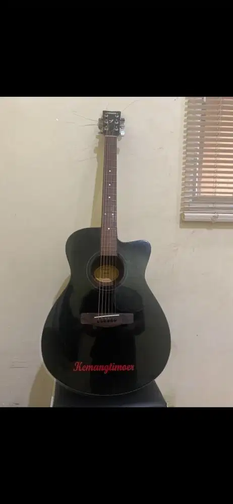 Gitar Yamaha Akustik FS 100C Black Second