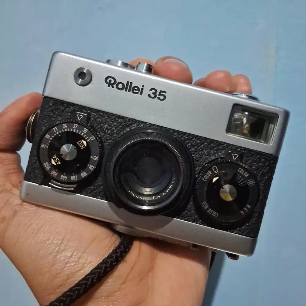 Rollei 35 Chrome - Film Camera