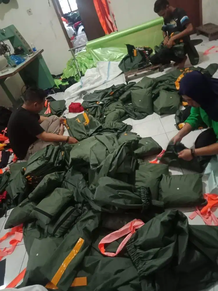 Dicari wanita saja packing baju