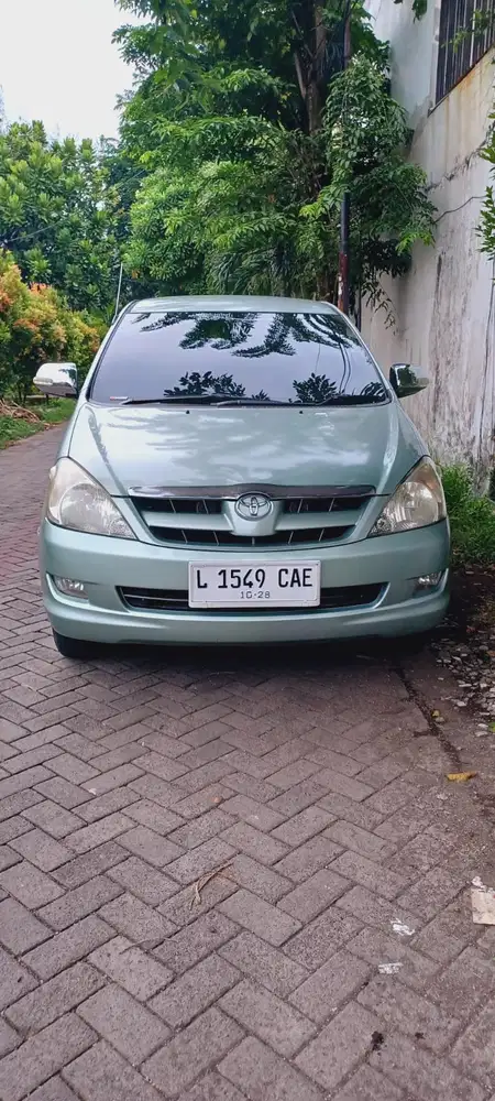 Toyota Kijang Innova 2005 Bensin
