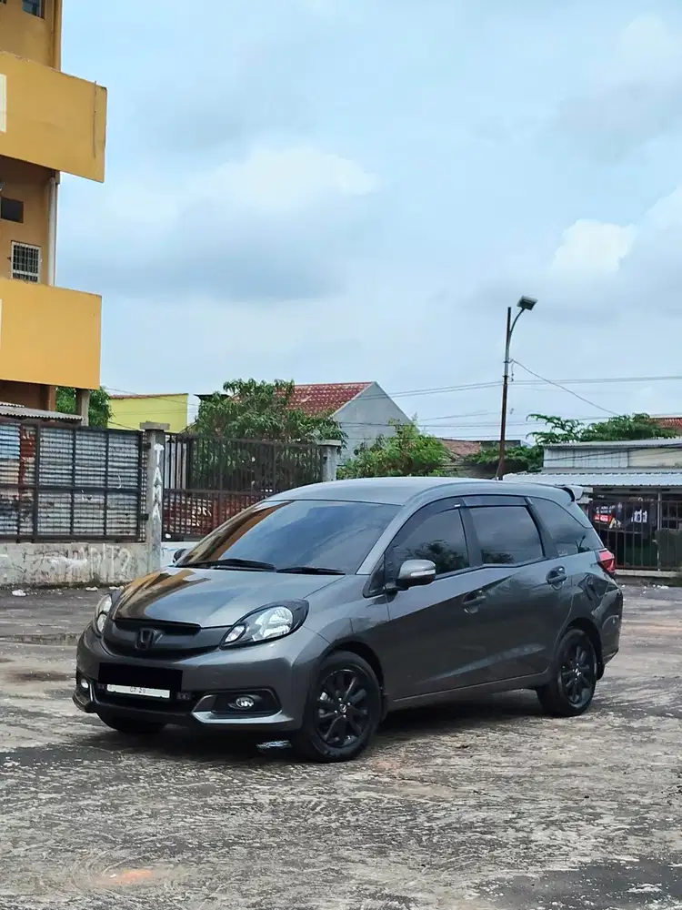 HONDA MOBILIO E CVT 2014