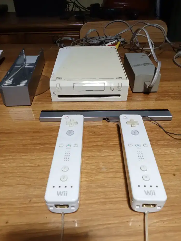 Nintendo Wii RVL-001 (JPN)  2006, Normal, COD Cibubur Dsk