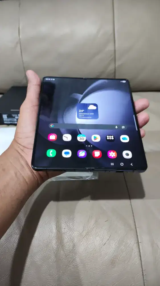 Samsung Galaxy Z Fold 5 Fullset