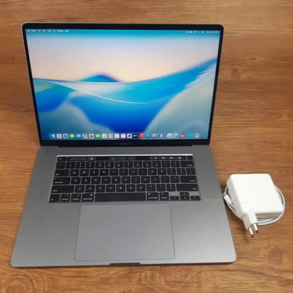 Macbook pro 2019 layar 16 inch ram 32gb ssd 1tb core i9 mulus bisa cod