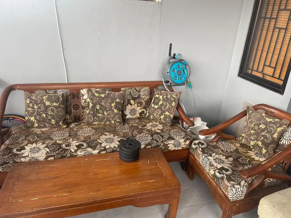 Set Kursi Tamu Jati Asli Solid – Jual Murah Karena Tidak Terpakai