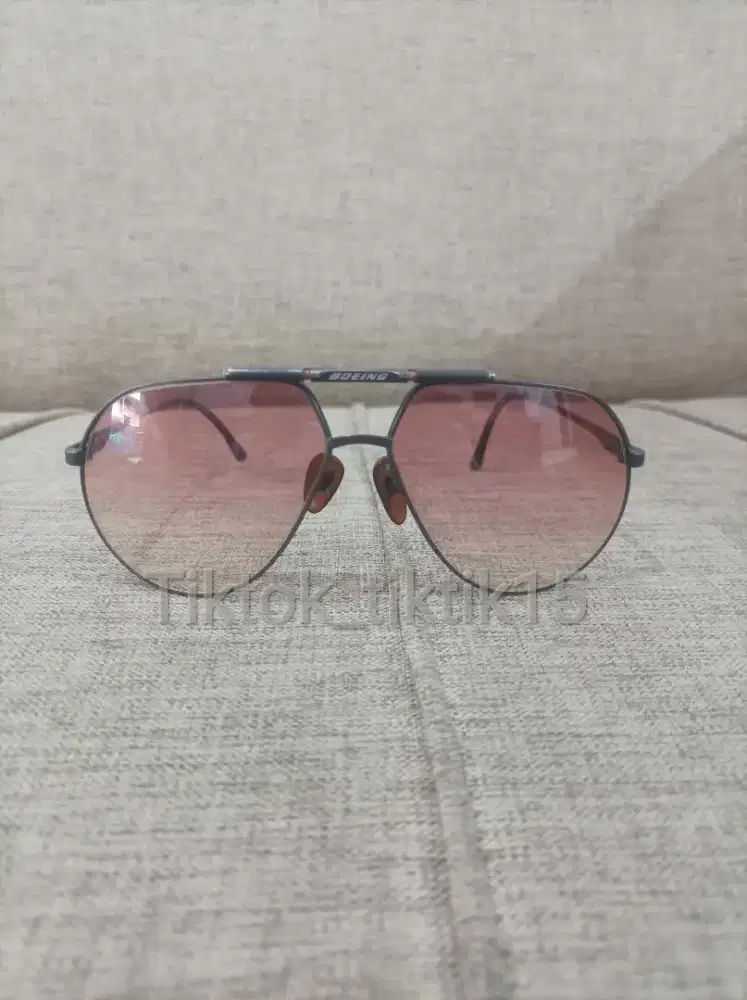 Carrera aviator boeing 5705