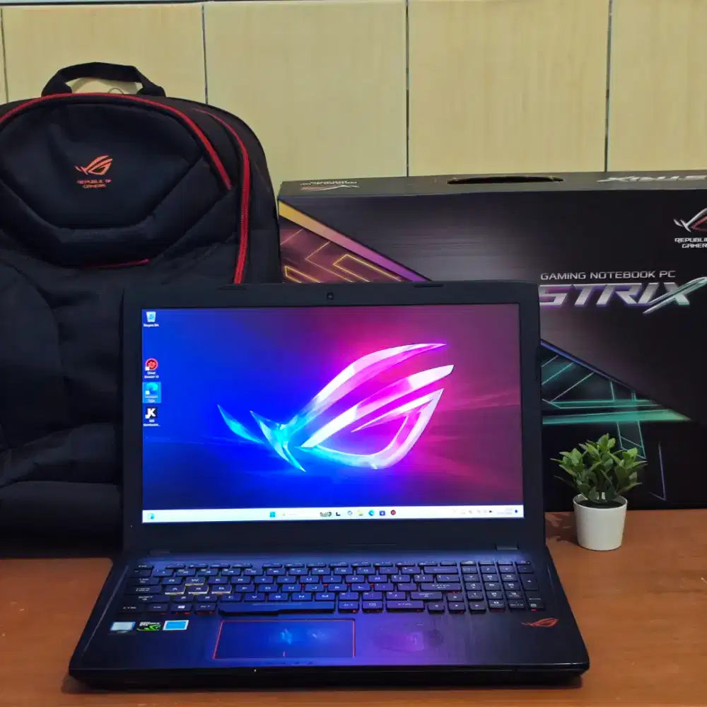 Laptop ASUS ROG Strix GL553V | i7 7700HQ | 16/1TB | GTX 1050 | Gaming