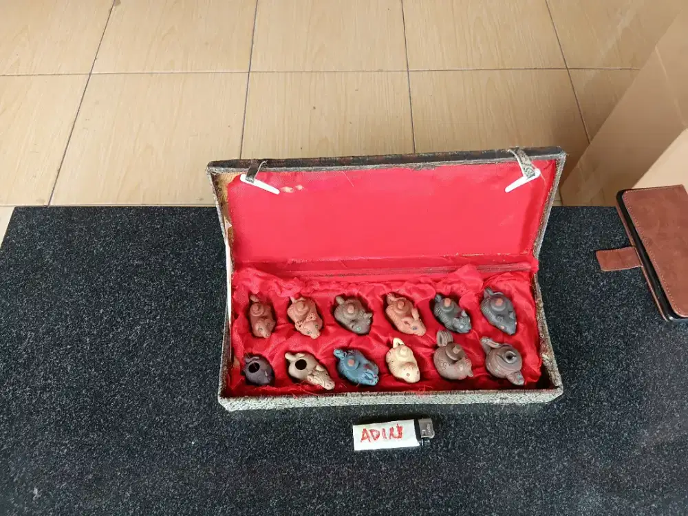 teko mini feng shui keramik yixing zisha tiongkok antik