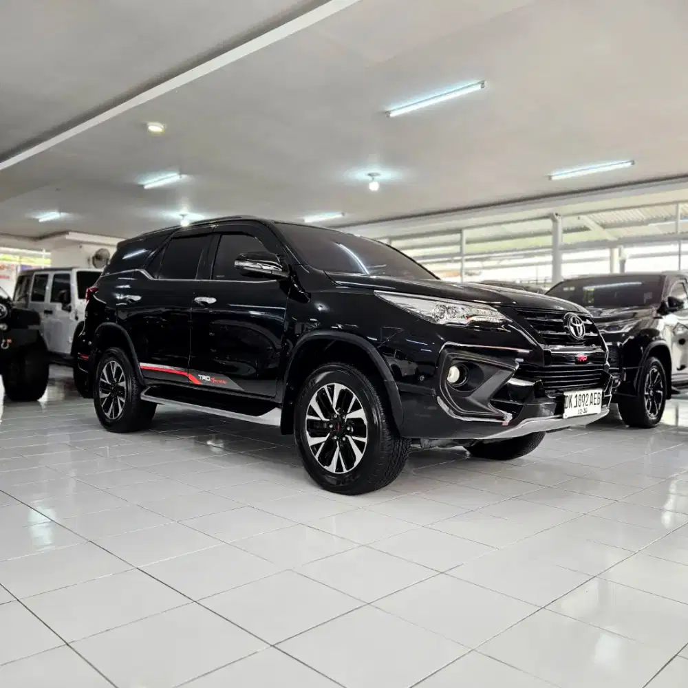 [2018] Fortuner VRZ TRD Sportivo 2.4 diesel at 2018 LowKM bkn GR 2021