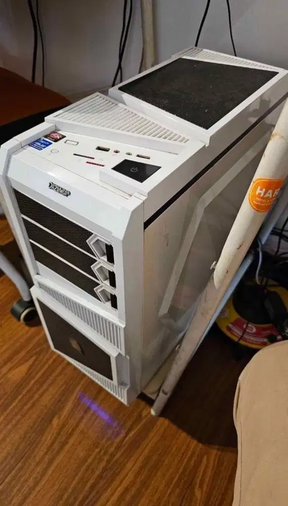 Pc Edit Intel i5 10400F GTX 1660 GDDR6 6GB RAM 16GB SSD 124GB